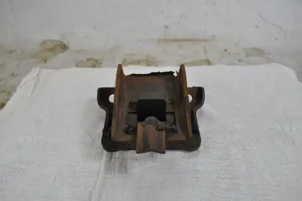 MOTOR MOUNT - Image 2