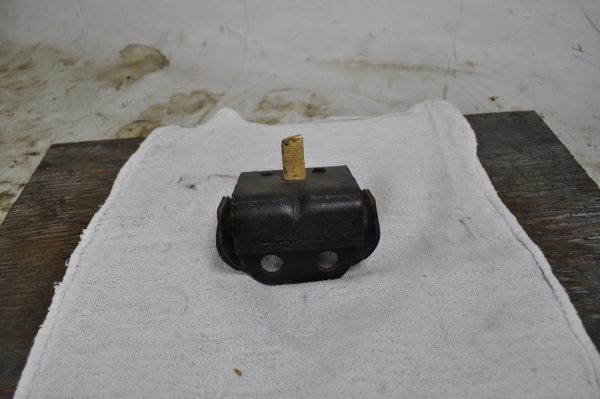 CM2027 MOTOR MOUNT